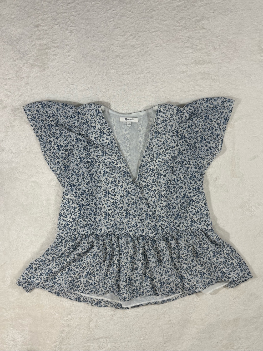 Madewell Blue White Floral V-Neck Flutter Sleeve Peplum Blouse S